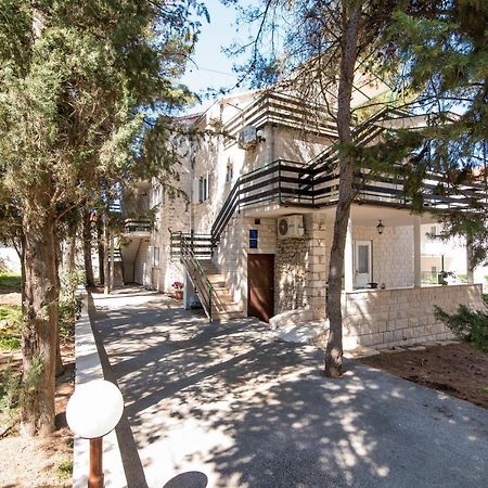 סופטאר Apartments Pinija מראה חיצוני תמונה