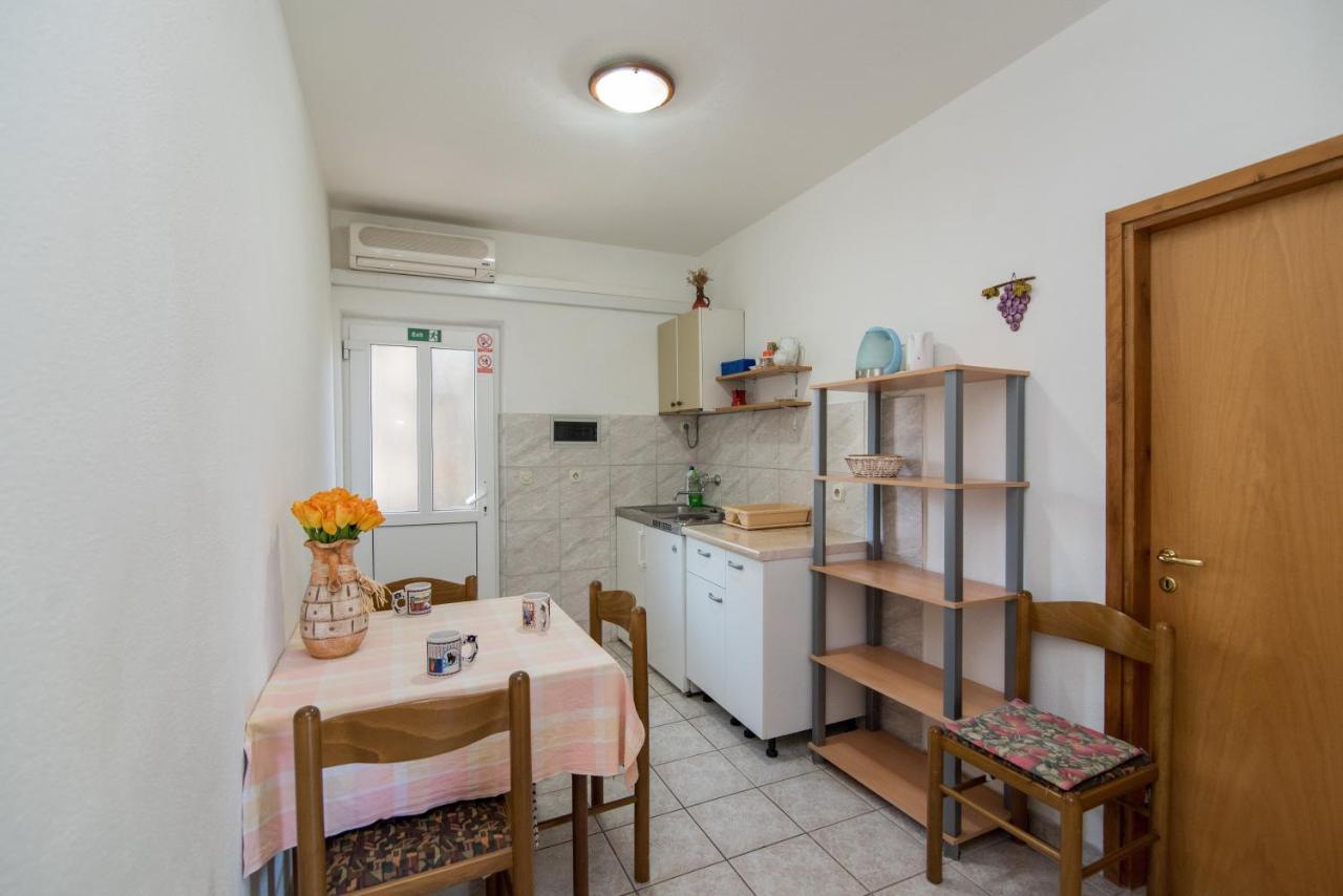 סופטאר Apartments Pinija מראה חיצוני תמונה