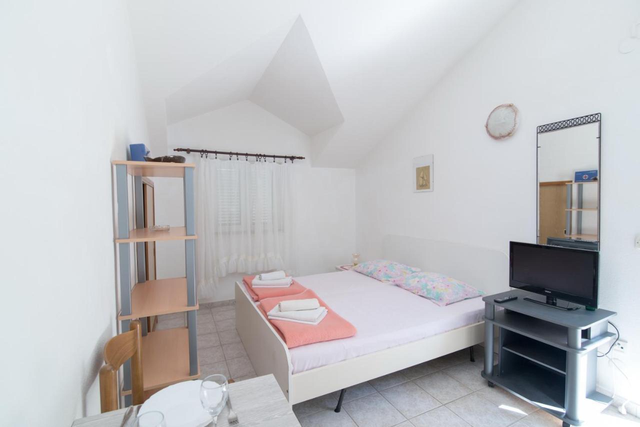 סופטאר Apartments Pinija מראה חיצוני תמונה