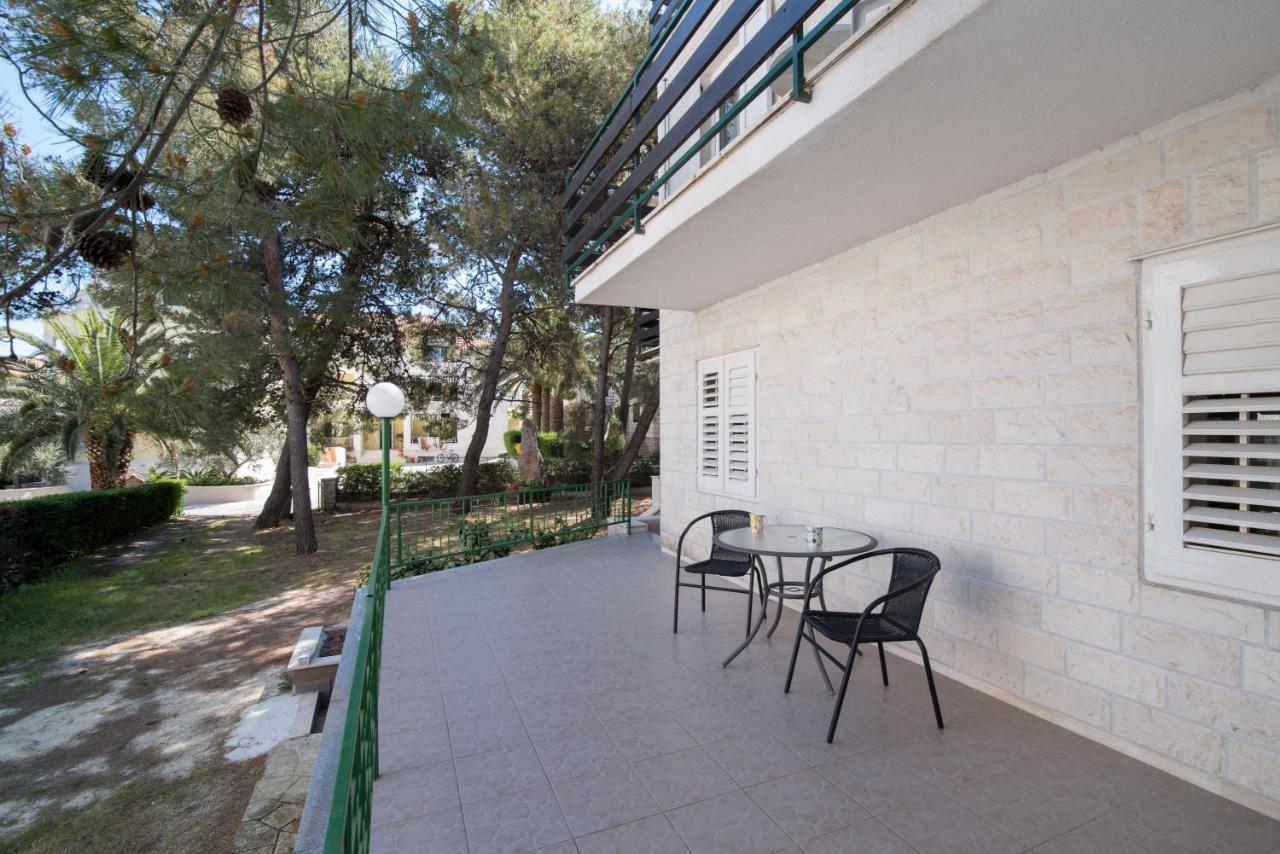 סופטאר Apartments Pinija מראה חיצוני תמונה
